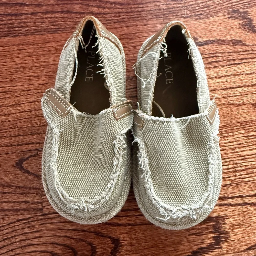 Children's Place Boys Beige Toddler Moccasins - Size 8t